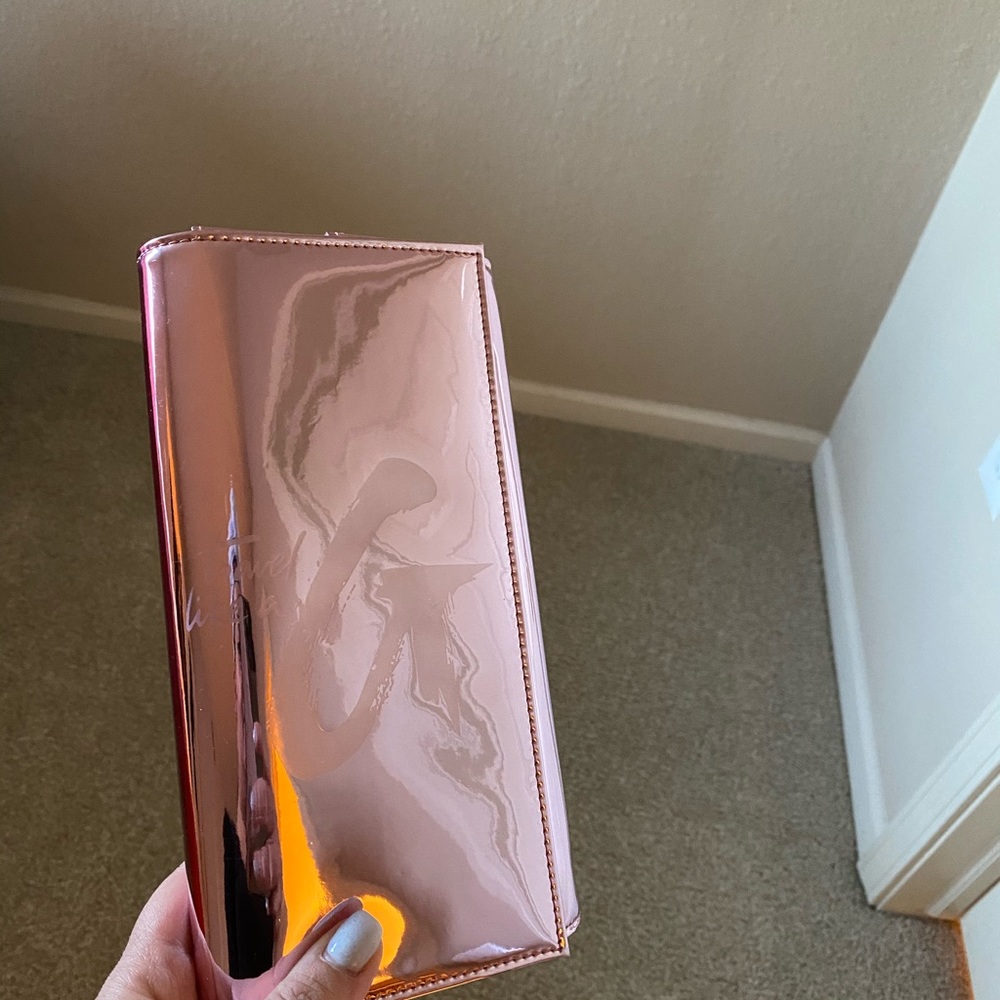 Metallic pink wallet - Picture 6 of 9